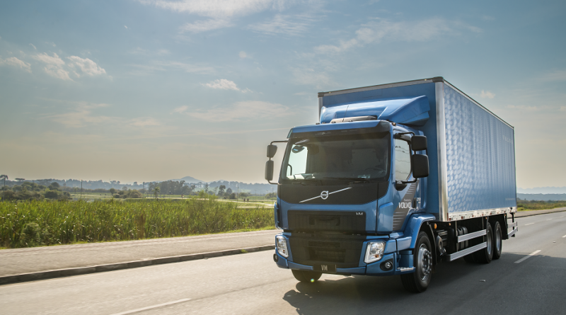 Hasta un 33% mejora la disponibilidad para el trabajo: Nueva línea de camiones Volvo VM llega a Chile