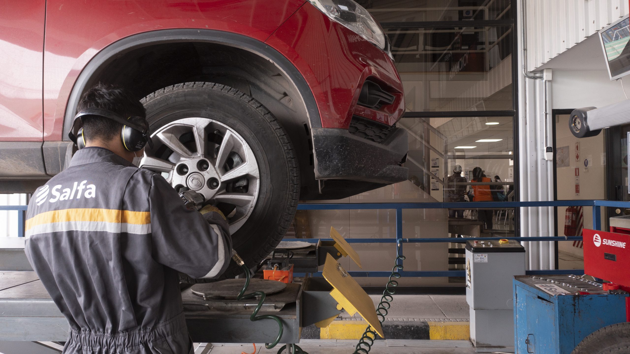 Sabías que no siempre es necesario sustituir los faros del coche