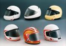 BMW Motorrad celebra 50 años de innovación en cascos y accesorios